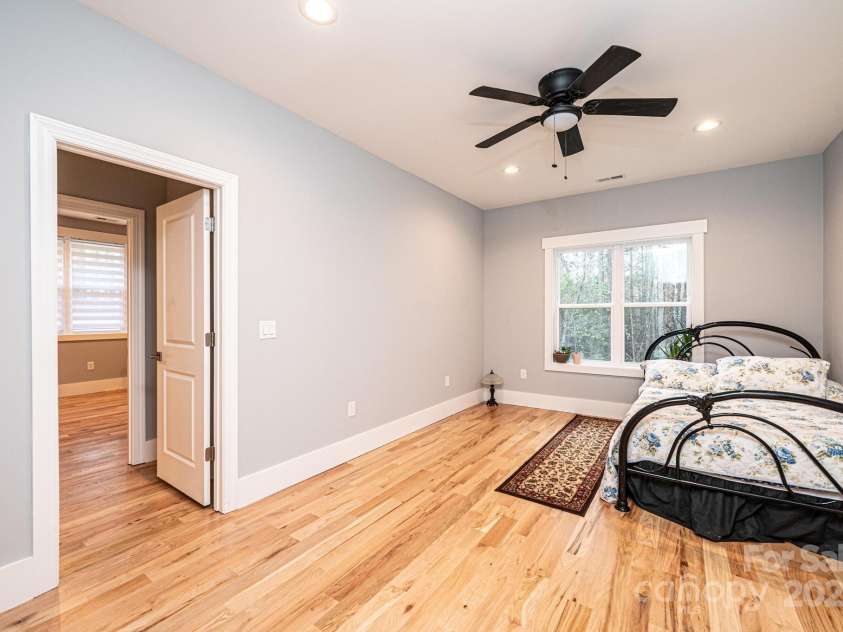 100 White Fawn Circle, Granite Falls, NC 28630.  MLS# CAR4200068, YatesRealty ID 269. 