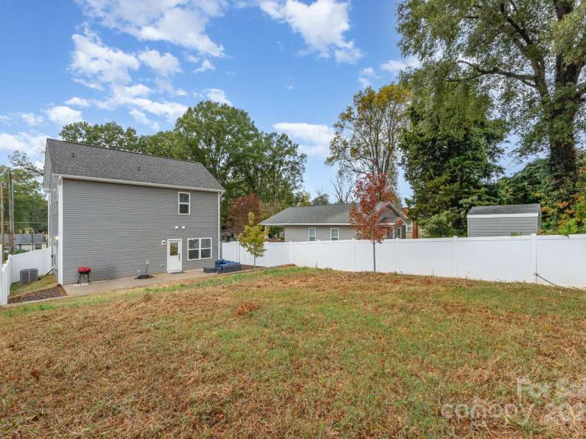2513 Pruitt Street, Charlotte, NC 28208.  MLS# CAR4317598, YatesRealty ID 269. 