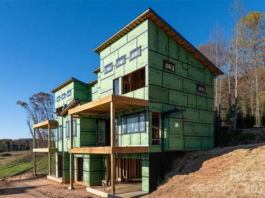 611 Storybook Villas Trail, Asheville, NC 28804.  MLS# CAR4325306, YatesRealty ID 2690. Building 18, unit 18A on right