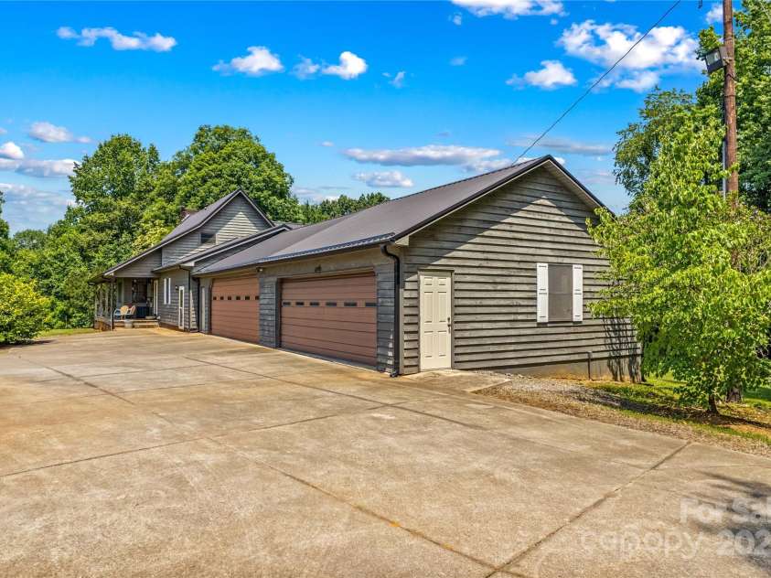 144 J and W Road, Olin, NC 28660.  MLS# CAR4278920, YatesRealty ID 26900. 