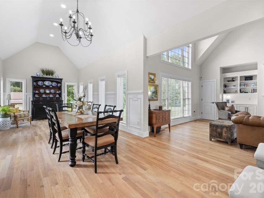 2015 Pierson Drive, Lancaster, SC 29720.  MLS# CAR4386395, YatesRealty ID 26900. 