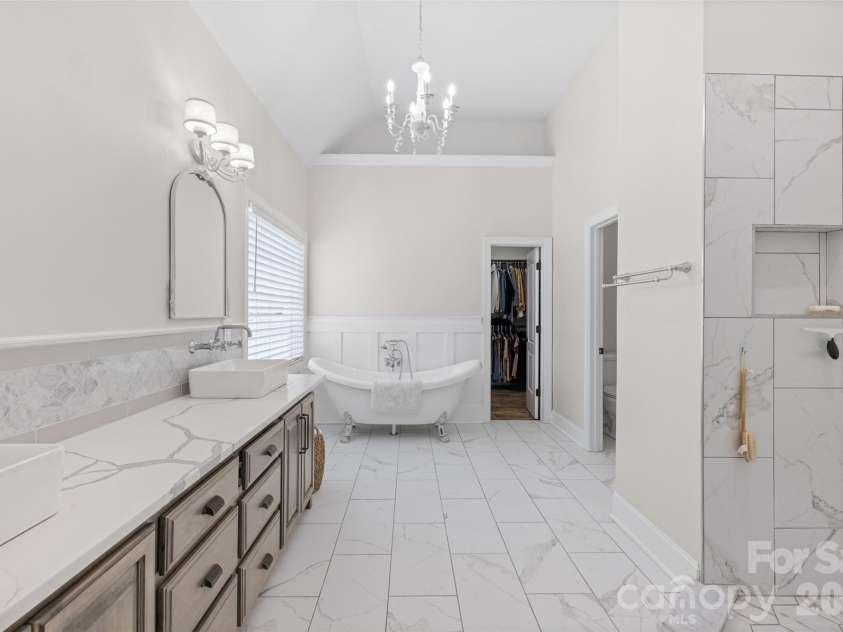 2015 Pierson Drive, Lancaster, SC 29720.  MLS# CAR4386395, YatesRealty ID 26900. 