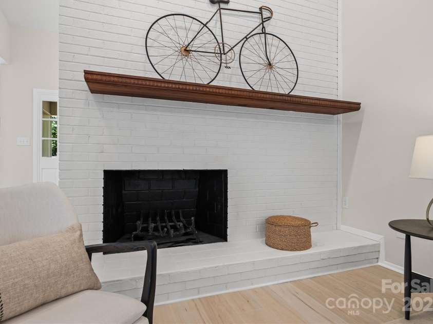 605 Ridgeway Drive, Belmont, NC 28012.  MLS# CAR4282726, YatesRealty ID 26908. 