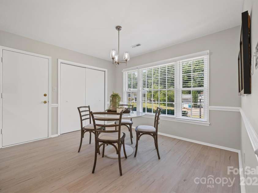 605 Ridgeway Drive, Belmont, NC 28012.  MLS# CAR4282726, YatesRealty ID 26908. 