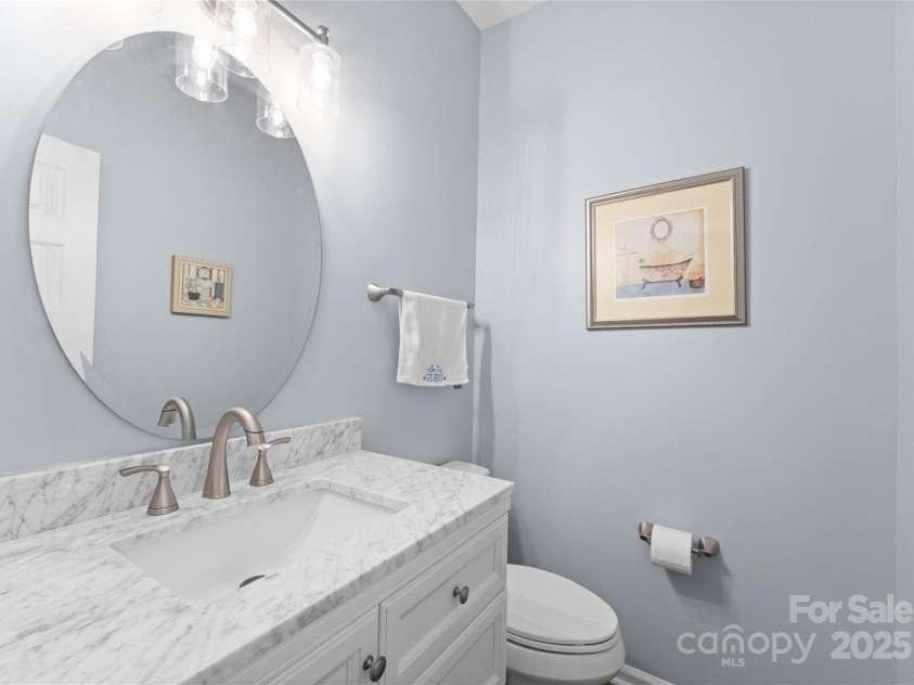 15301 Marsh Field Court, Huntersville, NC 28078.  MLS# CAR4258409, YatesRealty ID 26909. 