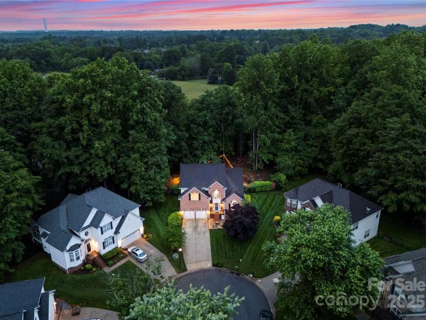 15301 Marsh Field Court, Huntersville, NC 28078.  MLS# CAR4258409, YatesRealty ID 26909. 
