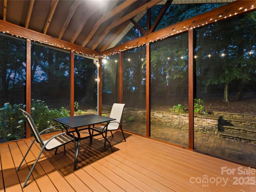 15301 Marsh Field Court, Huntersville, NC 28078.  MLS# CAR4258409, YatesRealty ID 26909. 