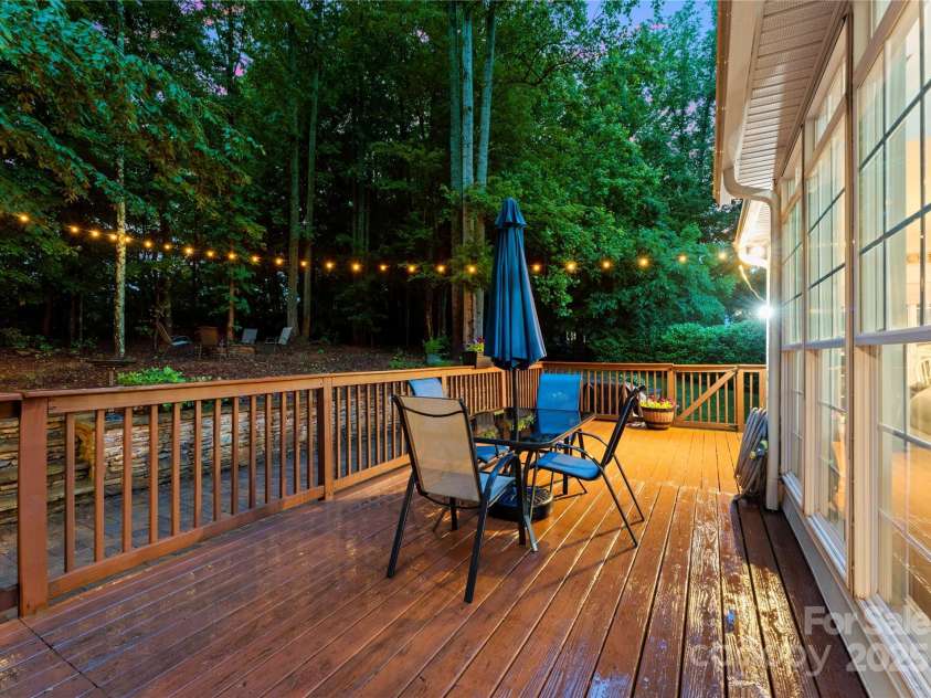 15301 Marsh Field Court, Huntersville, NC 28078.  MLS# CAR4258409, YatesRealty ID 26909. 