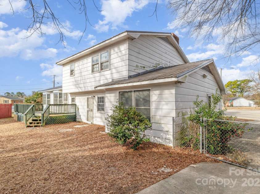 480 Santa Fe Drive, Fayetteville, NC 28303.  MLS# CAR4227354, YatesRealty ID 2691. 