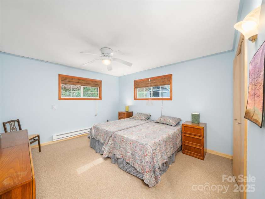 3829 Coxes Creek Road, Burnsville, NC 28714.  MLS# CAR4246043, YatesRealty ID 26911. 