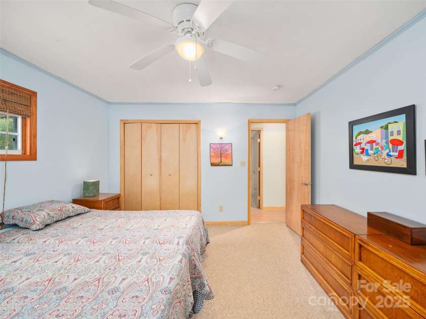 3829 Coxes Creek Road, Burnsville, NC 28714.  MLS# CAR4246043, YatesRealty ID 26911. 