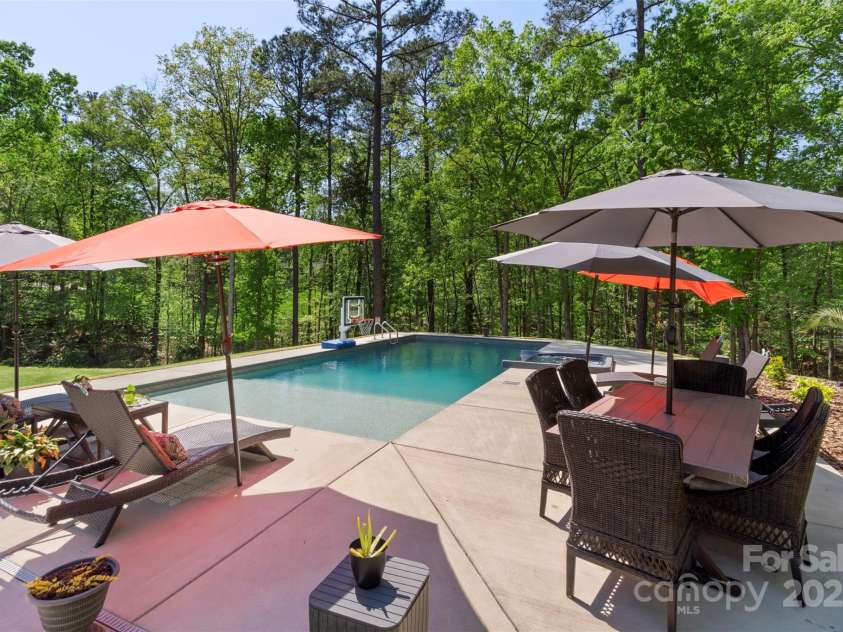 220 Palm Cove Way, York, SC 29745.  MLS# CAR4247587, YatesRealty ID 26912. 