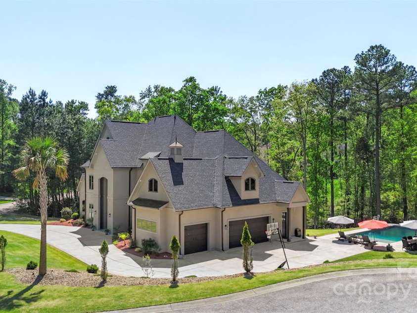 220 Palm Cove Way, York, SC 29745.  MLS# CAR4247587, YatesRealty ID 26912. 
