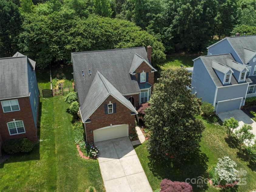 2825 Redfield Drive, Charlotte, NC 28270.  MLS# CAR4253533, YatesRealty ID 26913. 
