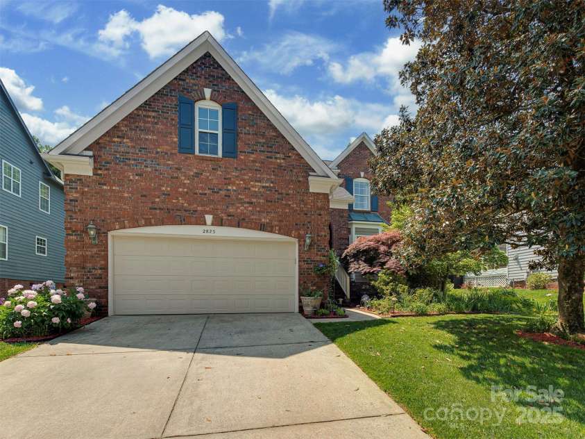 2825 Redfield Drive, Charlotte, NC 28270.  MLS# CAR4253533, YatesRealty ID 26913. 