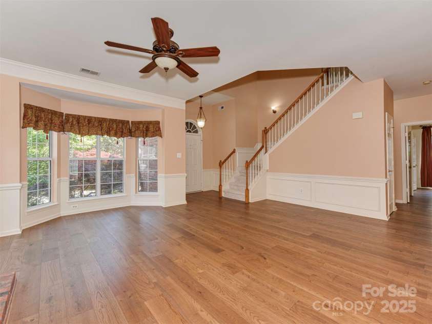 2825 Redfield Drive, Charlotte, NC 28270.  MLS# CAR4253533, YatesRealty ID 26913. 