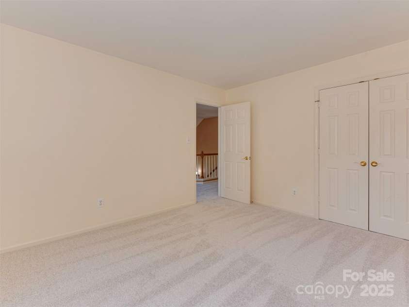 2825 Redfield Drive, Charlotte, NC 28270.  MLS# CAR4253533, YatesRealty ID 26913. 