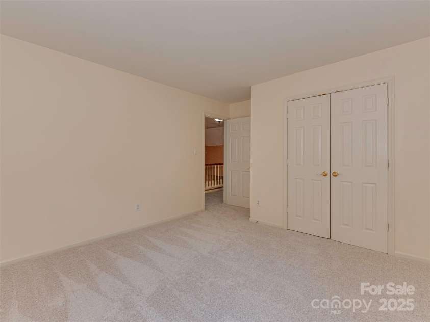 2825 Redfield Drive, Charlotte, NC 28270.  MLS# CAR4253533, YatesRealty ID 26913. 