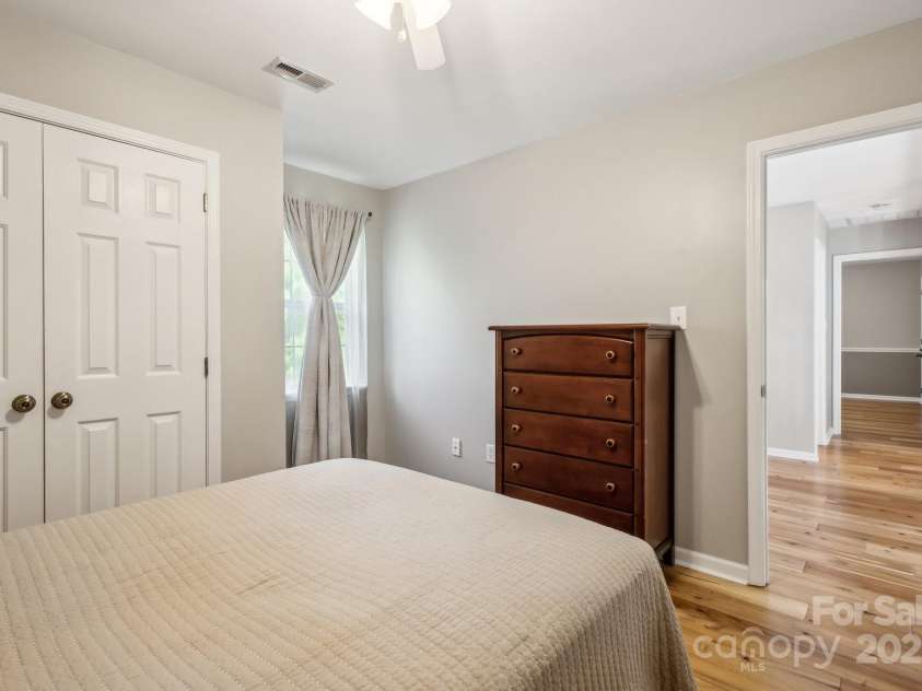 3223 Rheinwood Court, Matthews, NC 28105.  MLS# CAR4253678, YatesRealty ID 26914. 