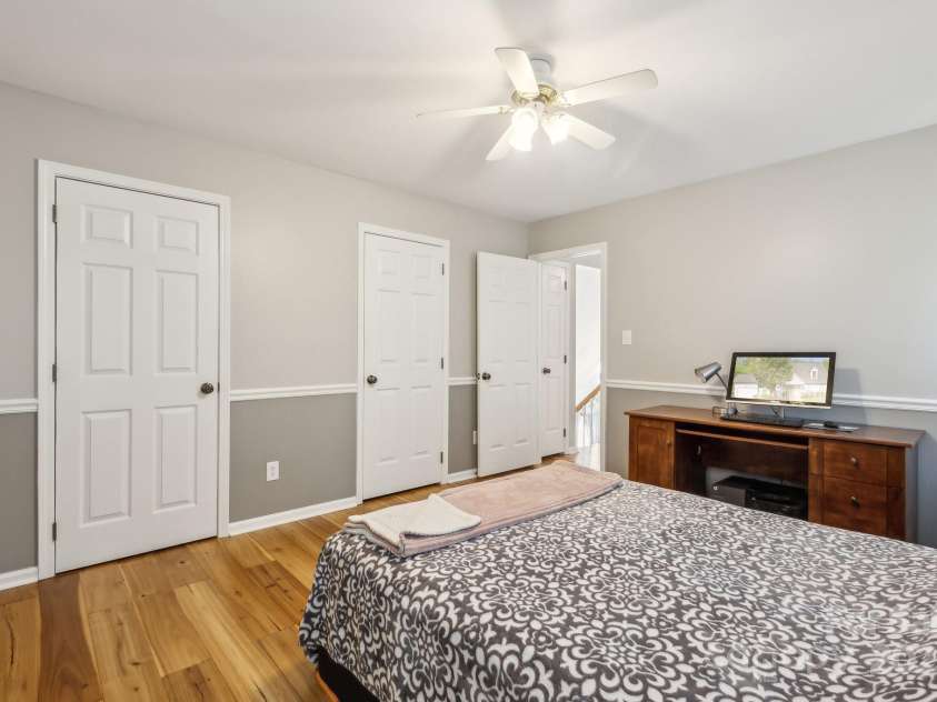 3223 Rheinwood Court, Matthews, NC 28105.  MLS# CAR4253678, YatesRealty ID 26914. 