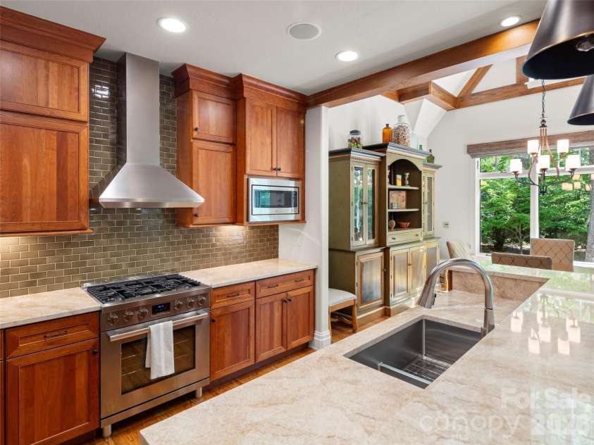 41 Hidden Hills Way, Arden, NC 28704.  MLS# CAR4382429, YatesRealty ID 26914. 