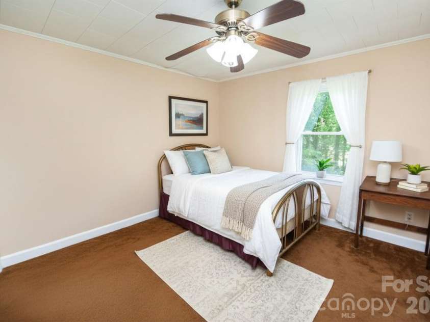 123 Cypress Drive, Gaffney, SC 29340.  MLS# CAR4388156, YatesRealty ID 26915. 