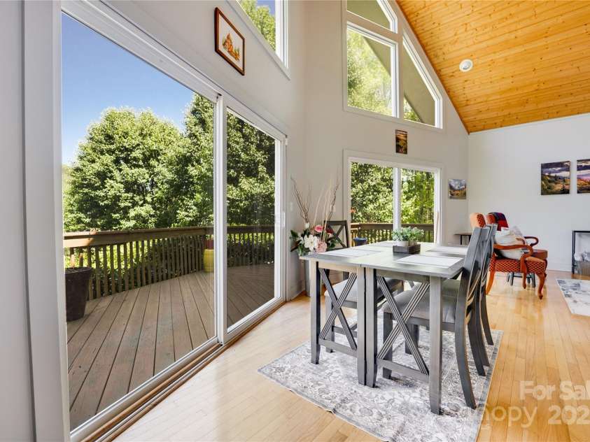 21 Kylie Grace Lane, Candler, NC 28715.  MLS# CAR4264412, YatesRealty ID 26915. 