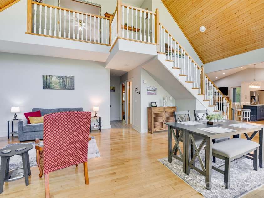 21 Kylie Grace Lane, Candler, NC 28715.  MLS# CAR4264412, YatesRealty ID 26915. 