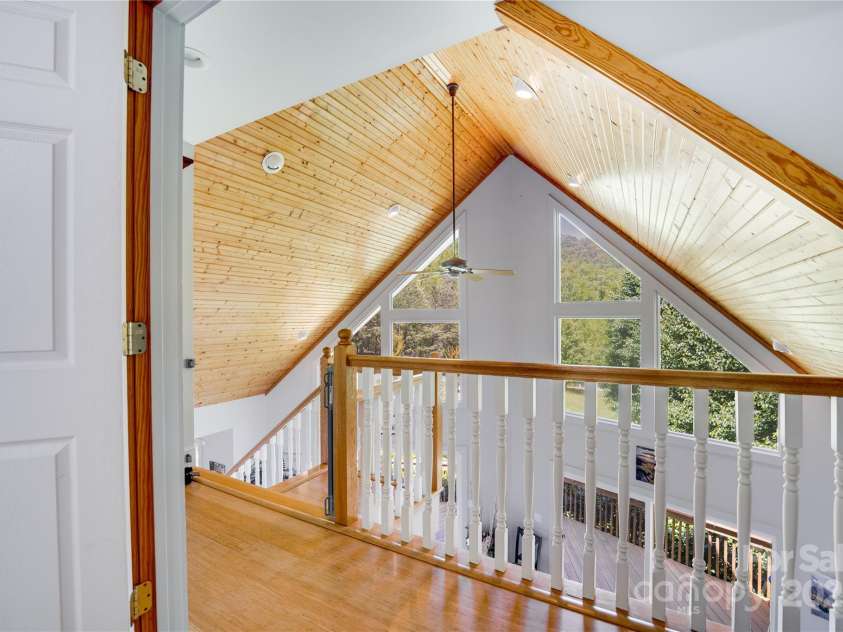 21 Kylie Grace Lane, Candler, NC 28715.  MLS# CAR4264412, YatesRealty ID 26915. 
