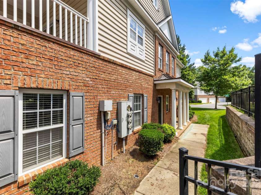 15209 Loire Valley Street, Charlotte, NC 28277.  MLS# CAR4269836, YatesRealty ID 26916. 