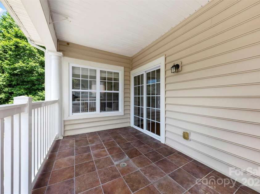 15209 Loire Valley Street, Charlotte, NC 28277.  MLS# CAR4269836, YatesRealty ID 26916. 