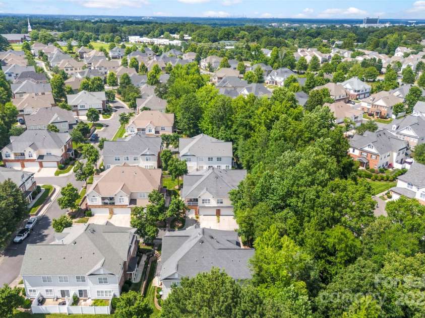 15209 Loire Valley Street, Charlotte, NC 28277.  MLS# CAR4269836, YatesRealty ID 26916. 