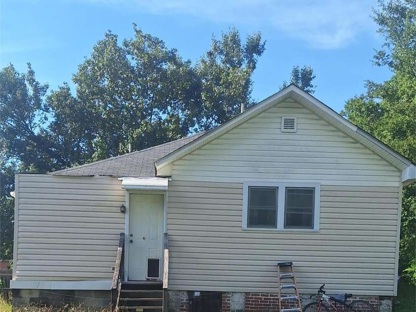 731 Third Avenue, Gastonia, NC 28054.  MLS# CAR4387838, YatesRealty ID 26916. Rear