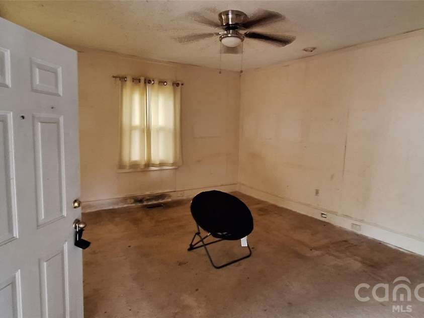 731 Third Avenue, Gastonia, NC 28054.  MLS# CAR4387838, YatesRealty ID 26916. UPDATED PHOTOS 07-14-2026