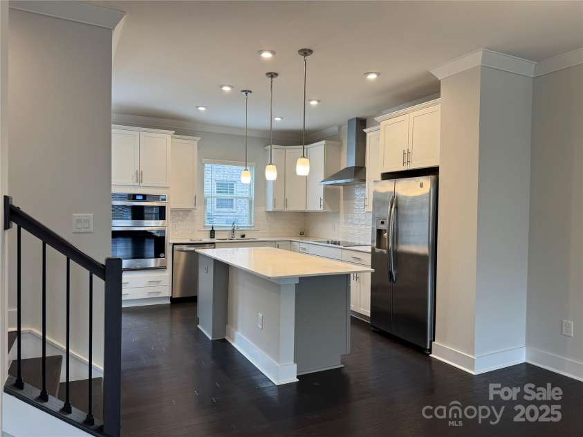 12115 Brooklyn Avenue, Charlotte, NC 28204.  MLS# CAR4273348, YatesRealty ID 26918. 