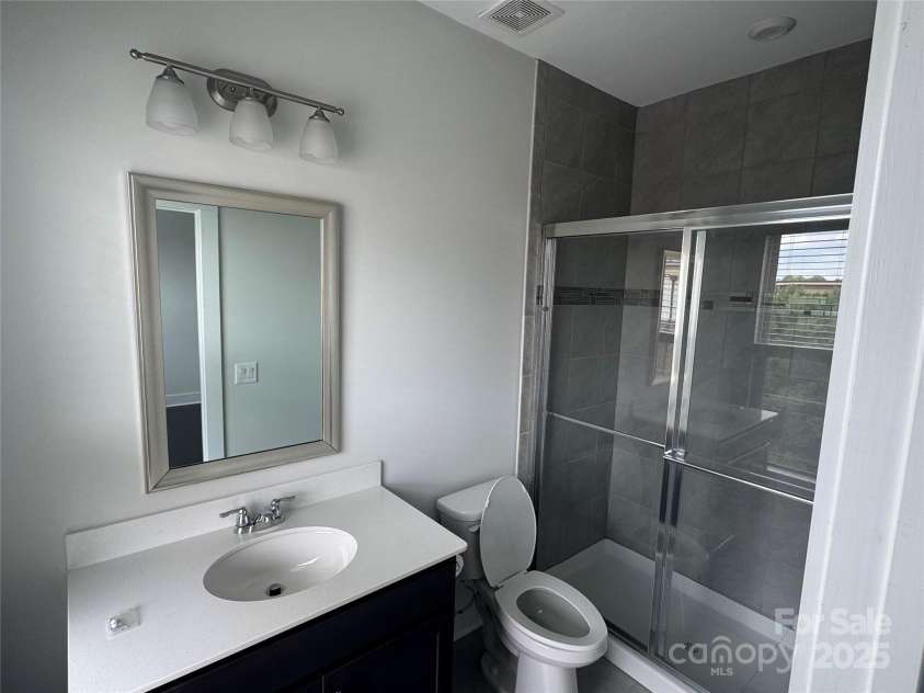 12115 Brooklyn Avenue, Charlotte, NC 28204.  MLS# CAR4273348, YatesRealty ID 26918. 