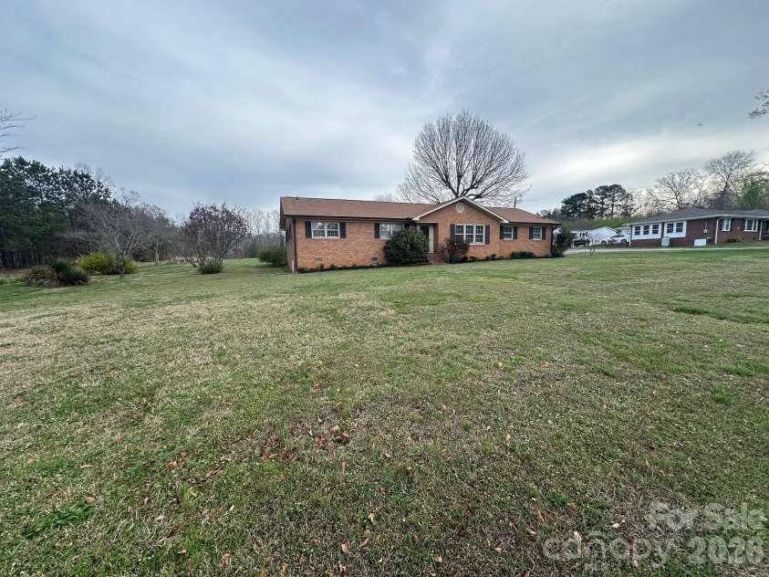 505 Highway 11 Highway, Chesnee, SC 29323.  MLS# CAR4388160, YatesRealty ID 26918. 
