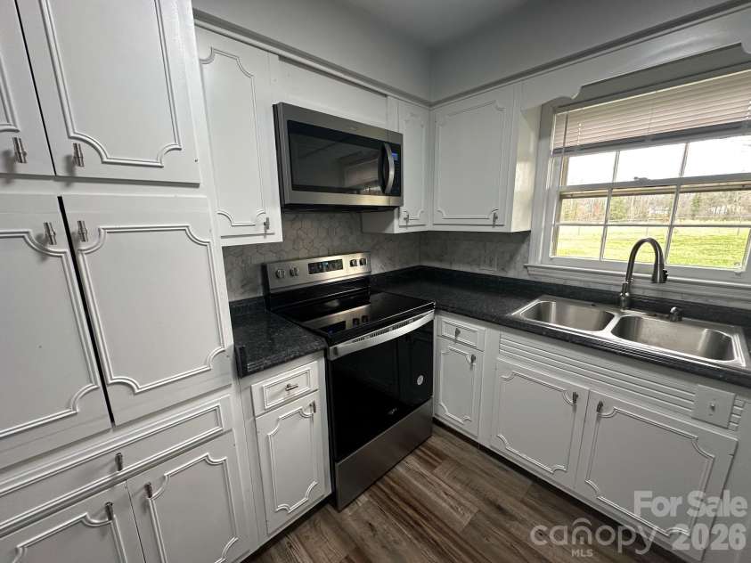 505 Highway 11 Highway, Chesnee, SC 29323.  MLS# CAR4388160, YatesRealty ID 26918. 