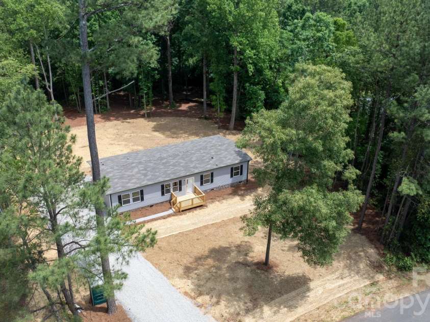 1331 Maiden Wood Circle, Maiden, NC 28650.  MLS# CAR4388075, YatesRealty ID 26919. 