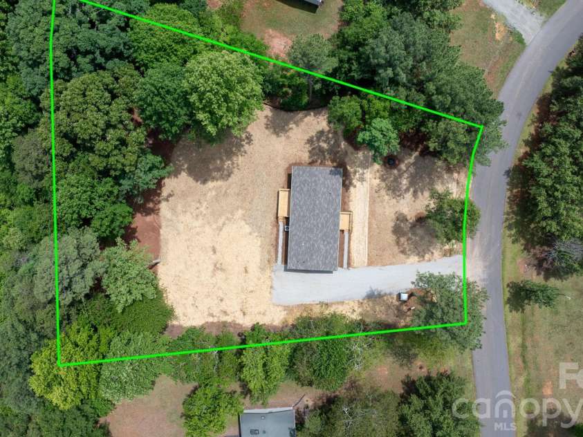 1331 Maiden Wood Circle, Maiden, NC 28650.  MLS# CAR4388075, YatesRealty ID 26919. 