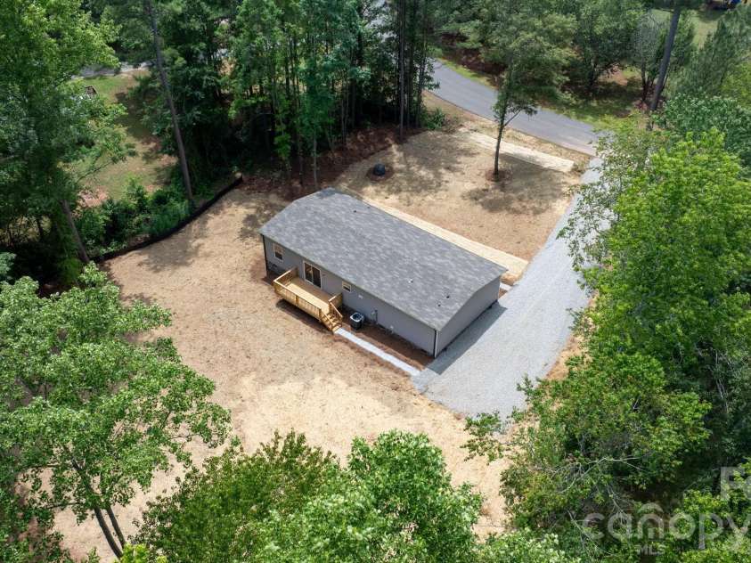 1331 Maiden Wood Circle, Maiden, NC 28650.  MLS# CAR4388075, YatesRealty ID 26919. 