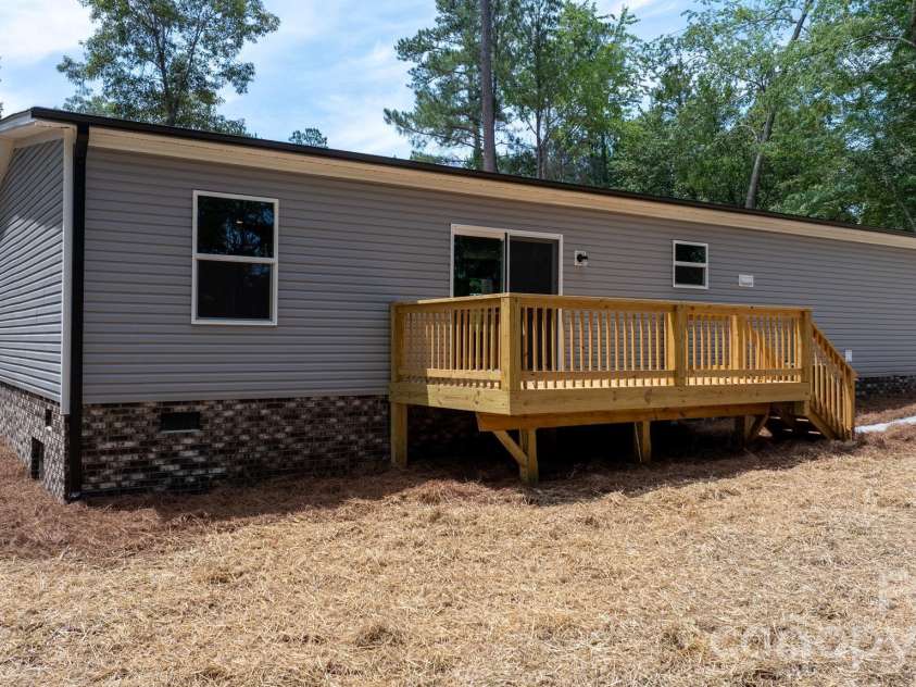 1331 Maiden Wood Circle, Maiden, NC 28650.  MLS# CAR4388075, YatesRealty ID 26919. 