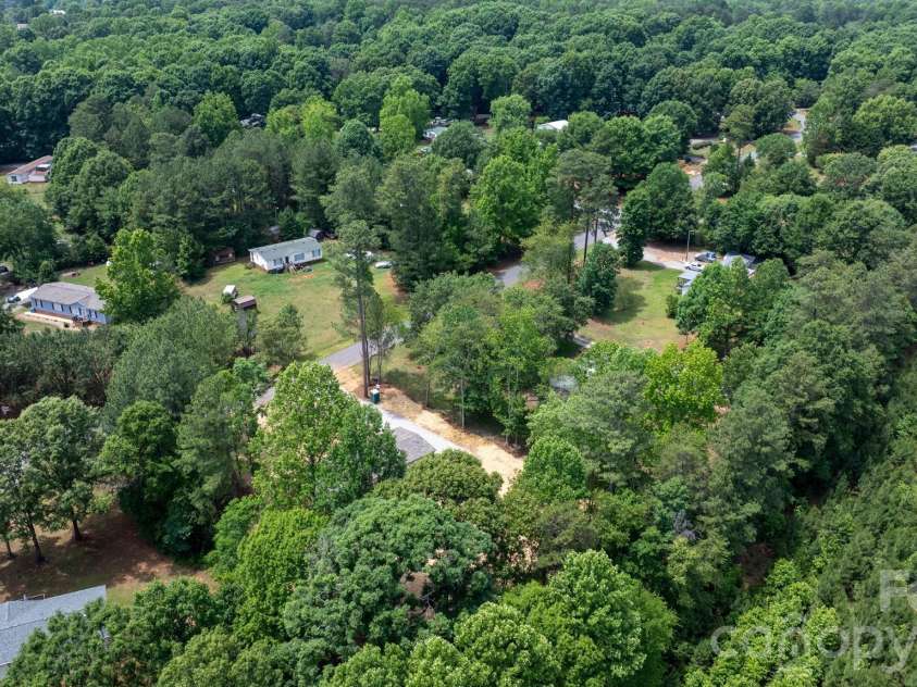 1331 Maiden Wood Circle, Maiden, NC 28650.  MLS# CAR4388075, YatesRealty ID 26919. 