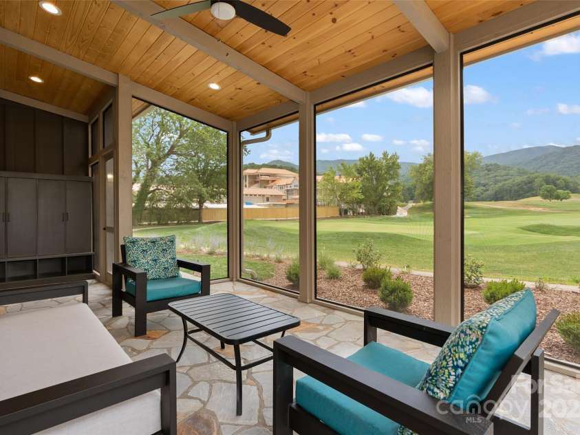 72 Raines Boulevard, Waynesville, NC 28786.  MLS# CAR4138214, YatesRealty ID 2692. 