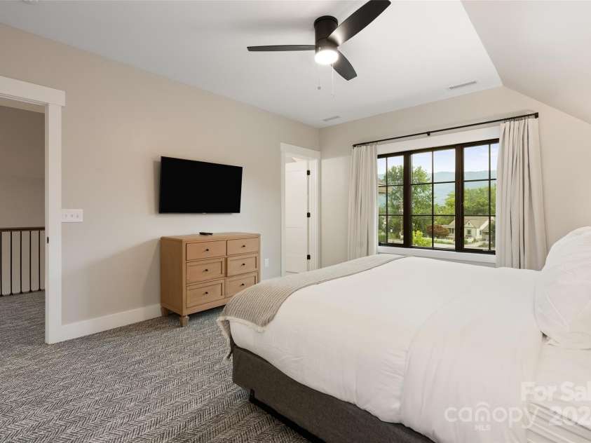 72 Raines Boulevard, Waynesville, NC 28786.  MLS# CAR4138214, YatesRealty ID 2692. 