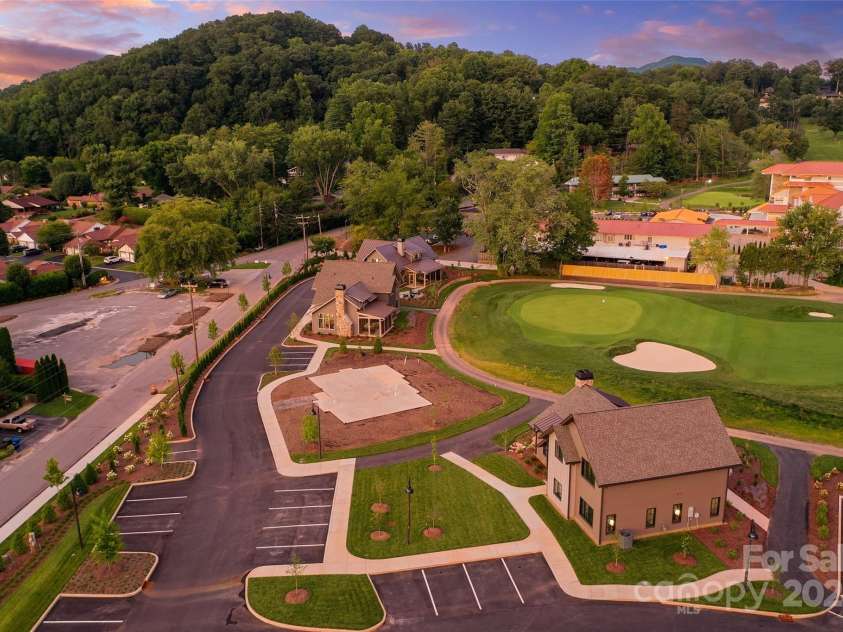 72 Raines Boulevard, Waynesville, NC 28786.  MLS# CAR4138214, YatesRealty ID 2692. 