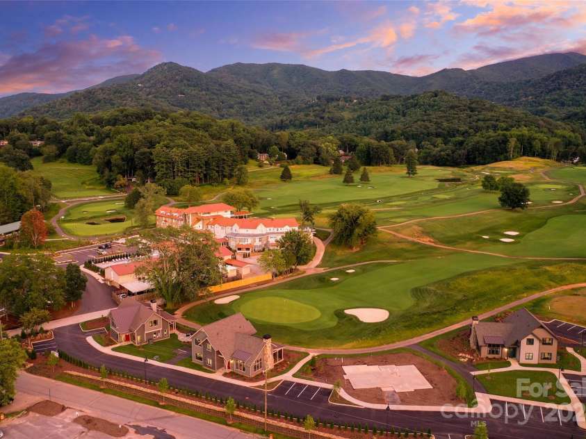 72 Raines Boulevard, Waynesville, NC 28786.  MLS# CAR4138214, YatesRealty ID 2692. 