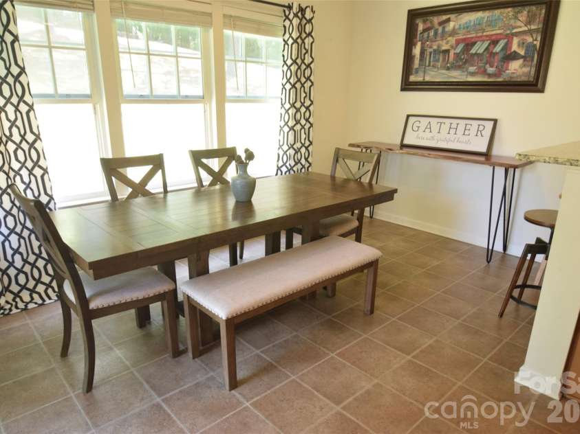 3419 Ashley View Drive, Charlotte, NC 28213.  MLS# CAR4387802, YatesRealty ID 26920. 