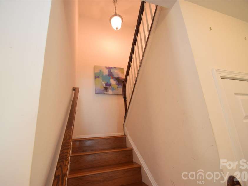 3419 Ashley View Drive, Charlotte, NC 28213.  MLS# CAR4387802, YatesRealty ID 26920. 