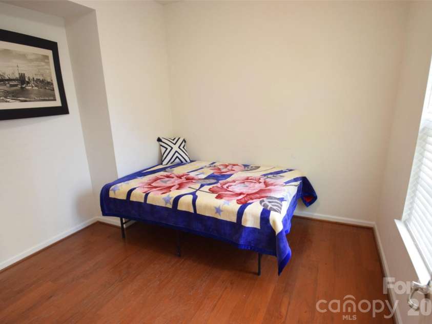 3419 Ashley View Drive, Charlotte, NC 28213.  MLS# CAR4387802, YatesRealty ID 26920. Flex Room currently used as sleeping quarters